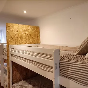 Albergue Now Bastidor Jovial, Lisboa