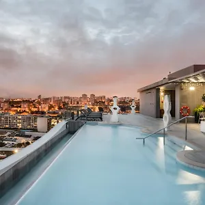 5* Szálloda Eurostars Universal