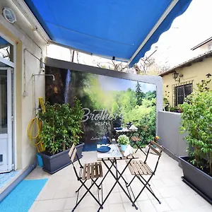 Albergue Brothers, Lisboa