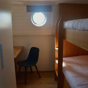 Botel Tagus Marina, Lisboa