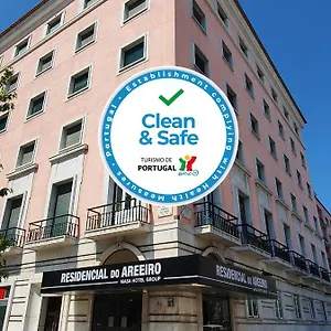 2* Penzion Residencial Do Areeiro